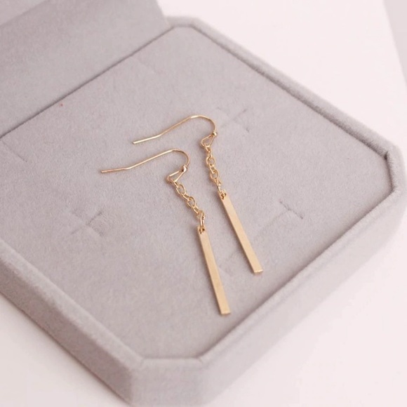 💎💙💎CHAIN💛BAR DROP EARRINGS! BUNDLE 4 DISCOUNT! - Picture 5 of 8